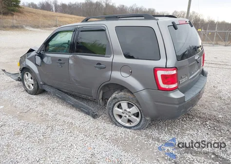 2009 Ford Escape Xlt z USA, uszkodzony, nr VIN 1FMCU93G49KA12311
